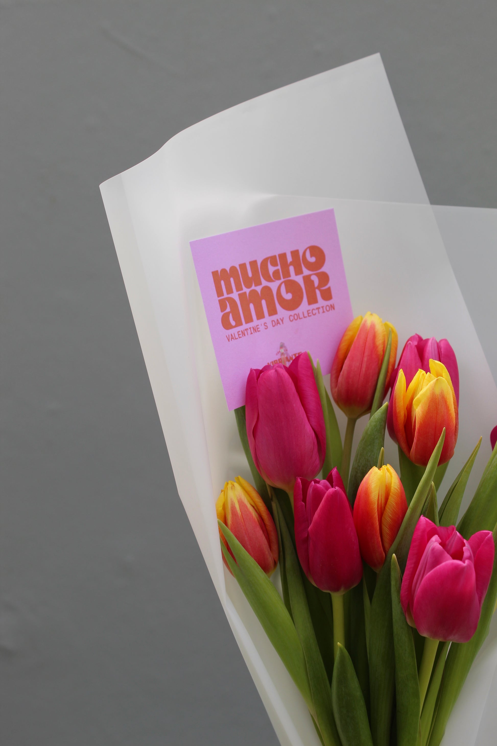 Bouquet Vibrant Tulips