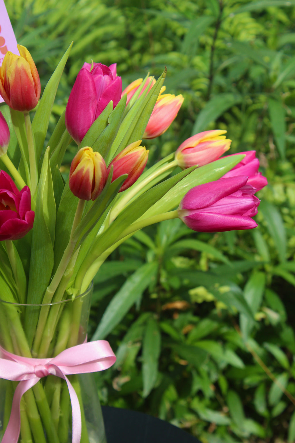 Arreglo Vibrant Tulips