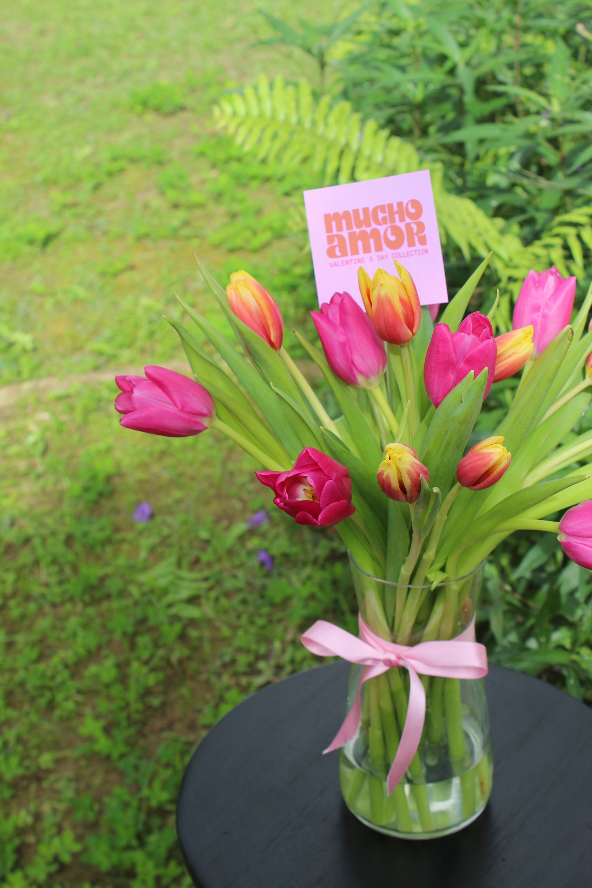 Arreglo Vibrant Tulips