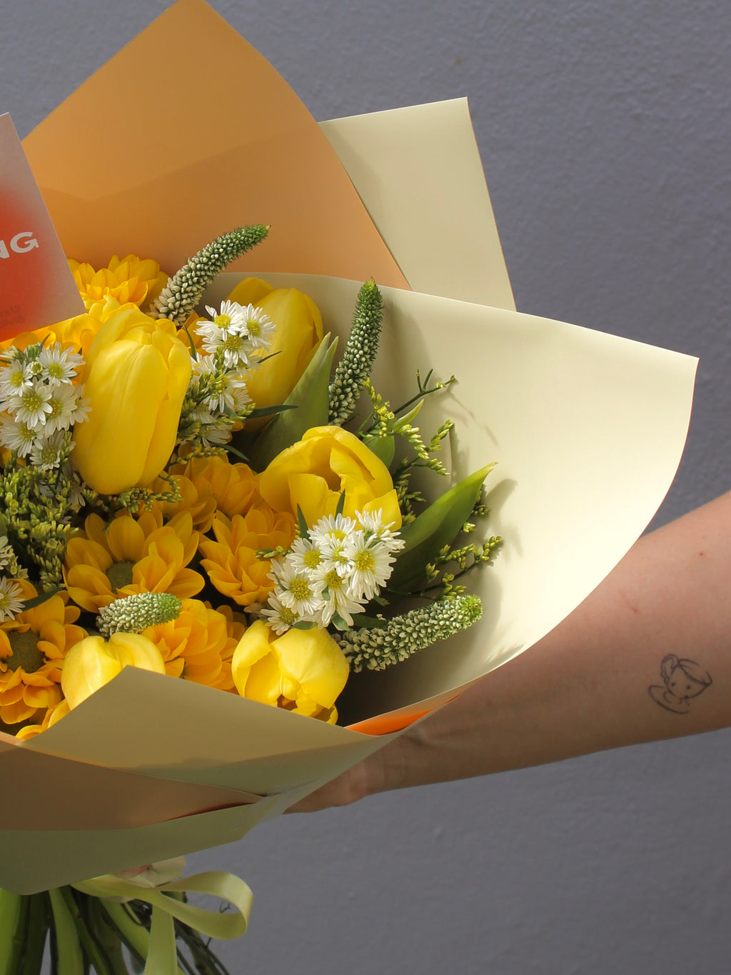 Bouquet Amor que Florece - Edición Flores Amarillas