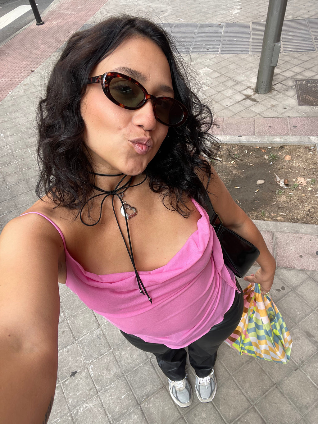 Black radiant necklace