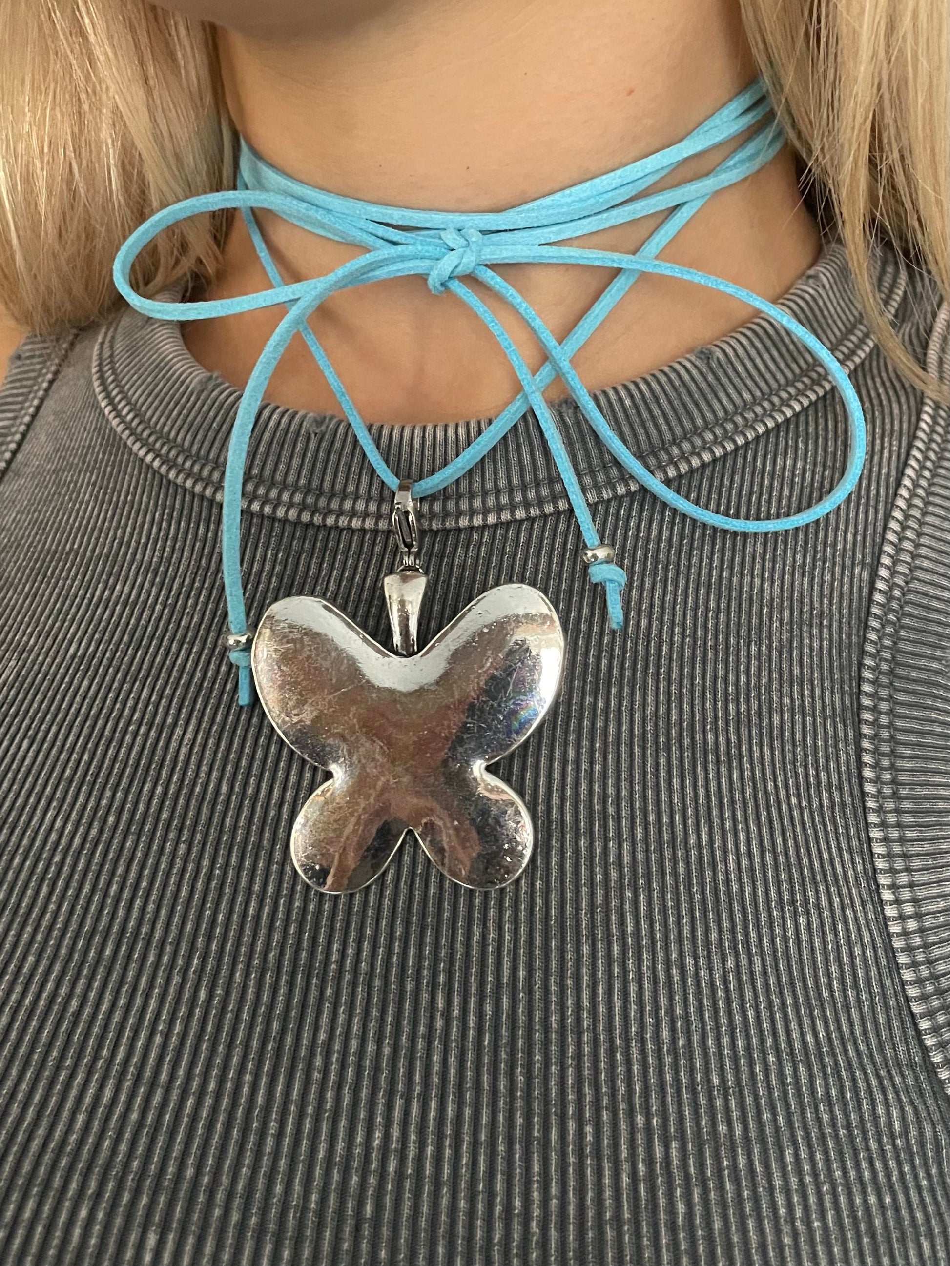 Blue radiant necklace