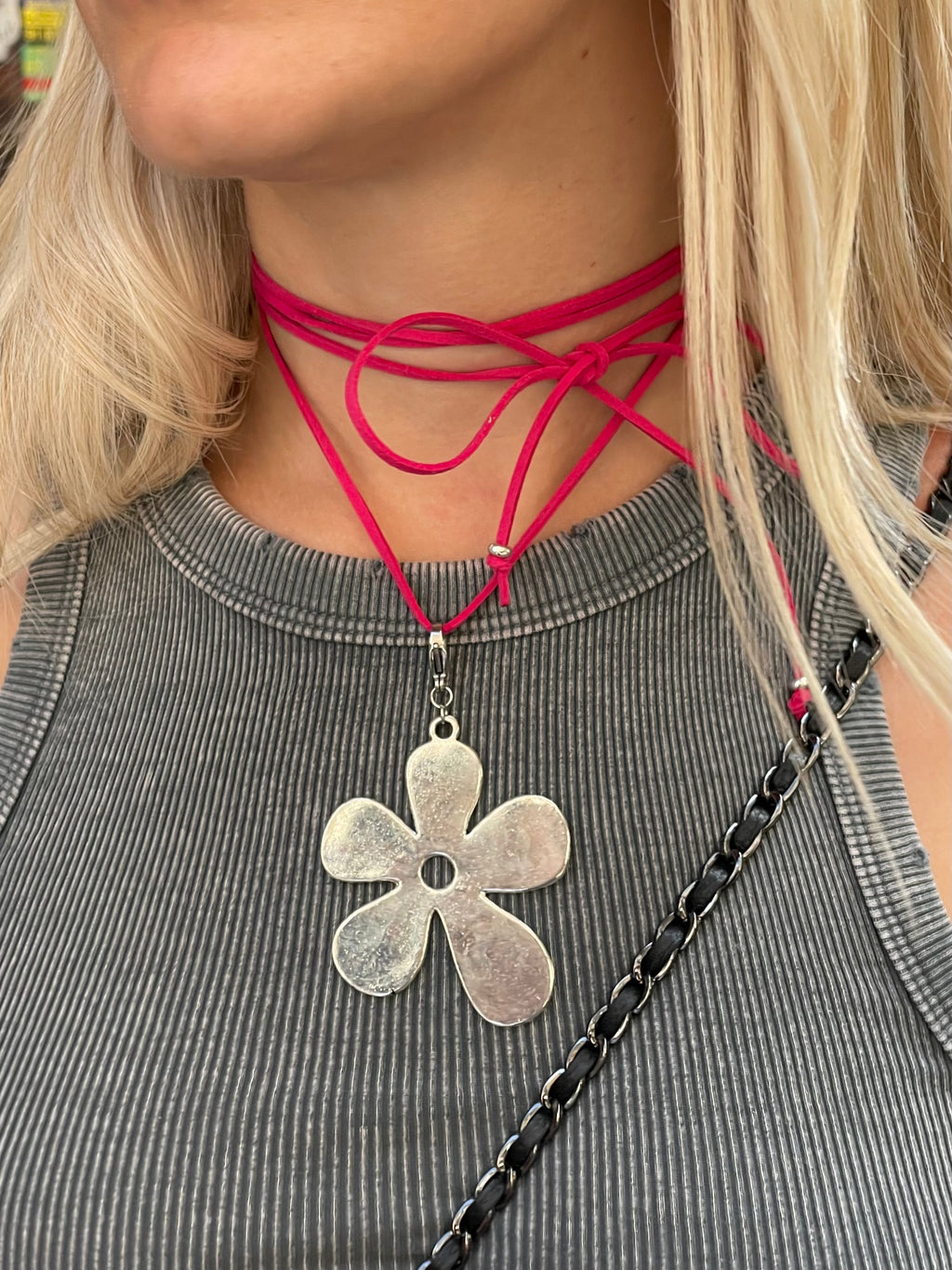 Pink radiant necklace