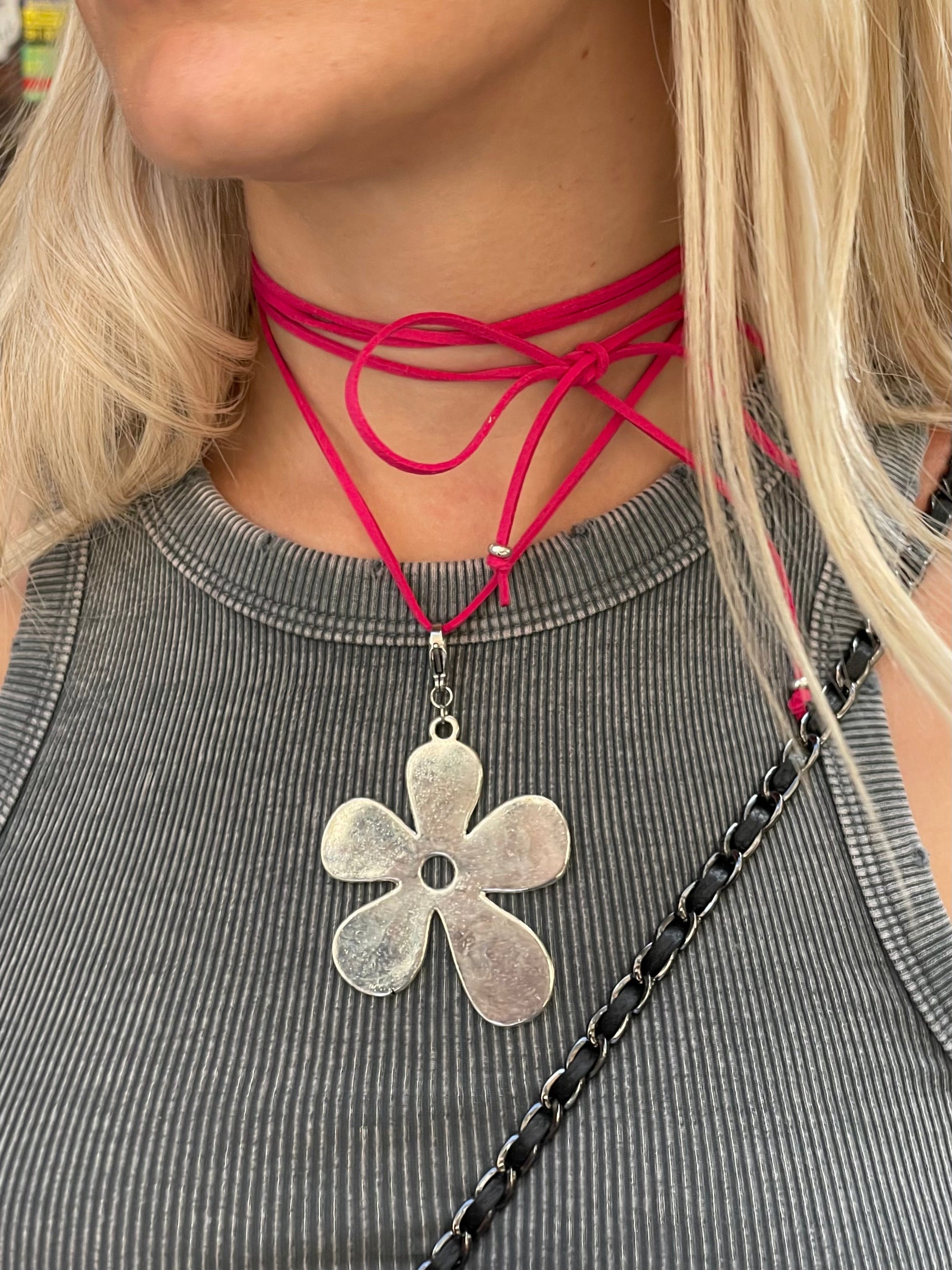 Pink radiant necklace