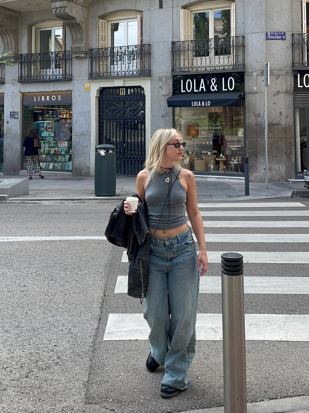 Black radiant necklace