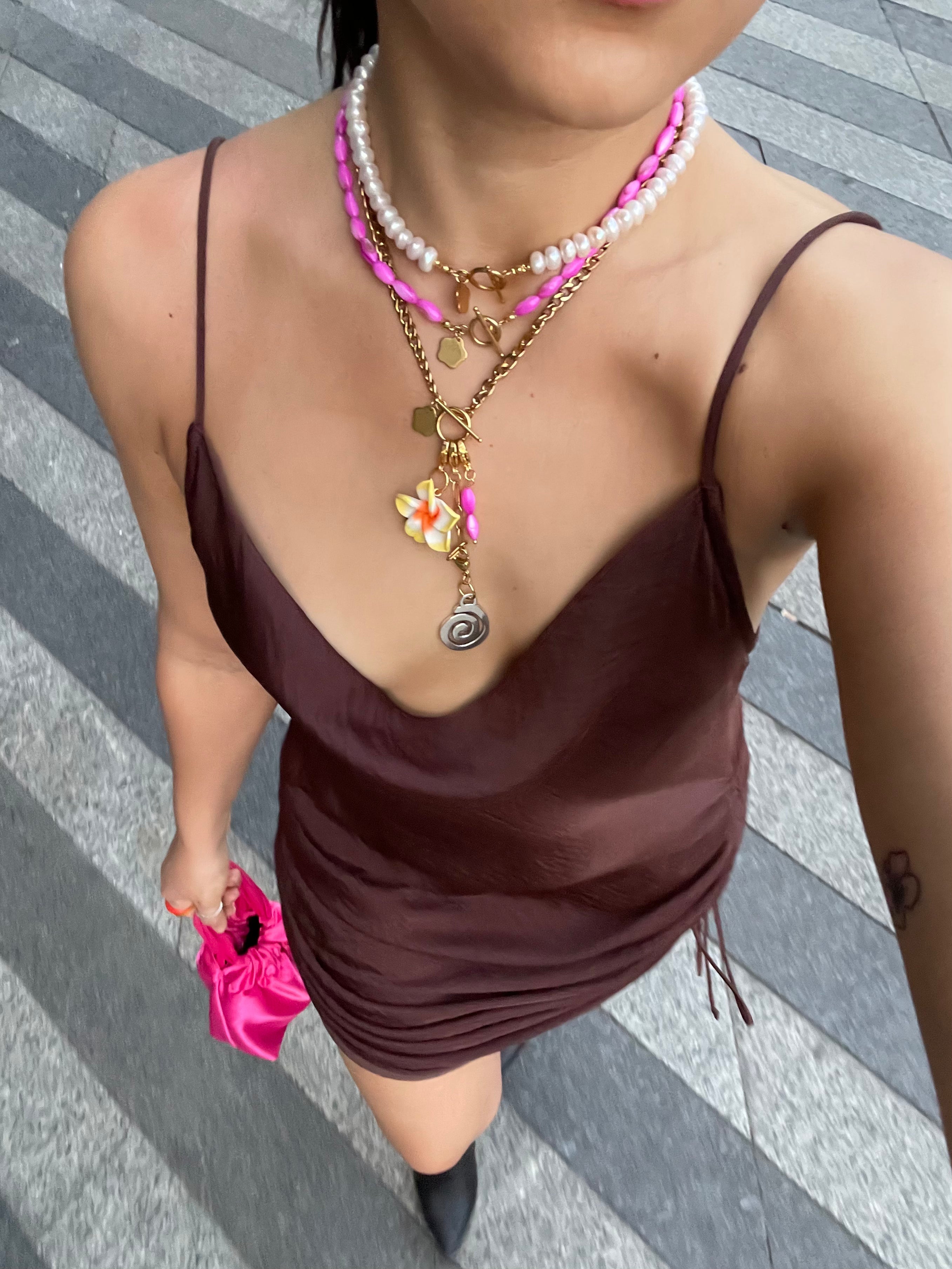 Optimistic necklace