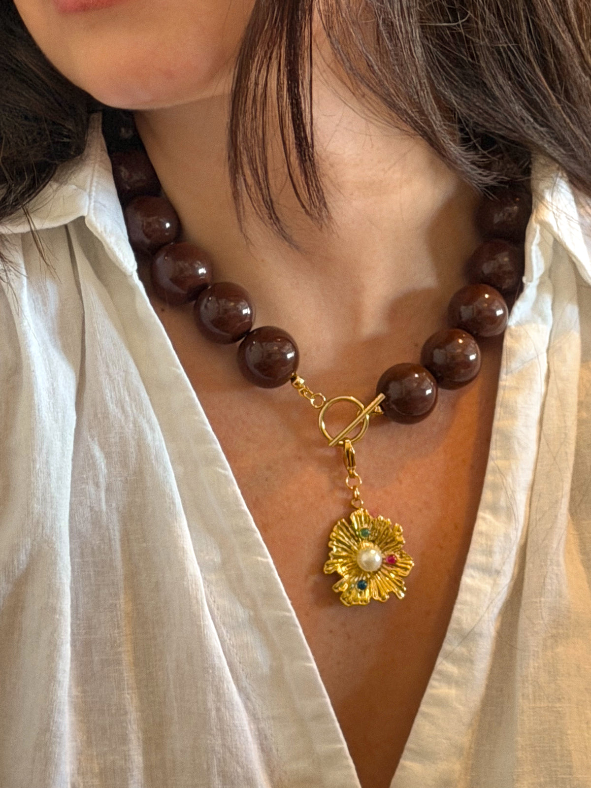 Collar de burbujas de chocolate